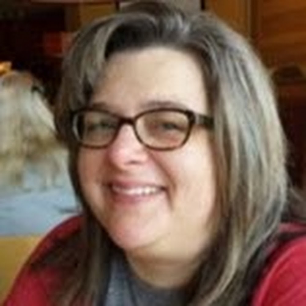 Meet your Posher, Kelli